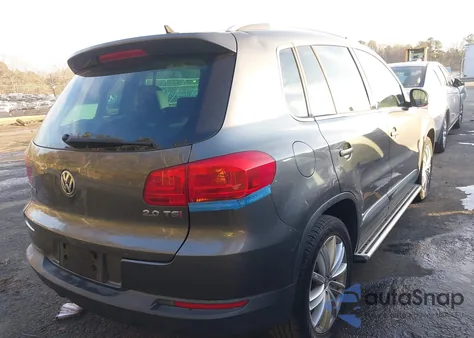 2014 Volkswagen Tiguan R-Line/S/Se/Sel z USA, uszkodzony, nr VIN WVGAV3AX1EW547510